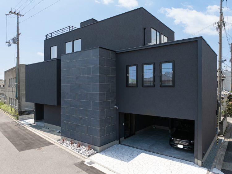 第7位：トレーニングルームやサウナのこだわりが詰まったホテルライクな3階建て