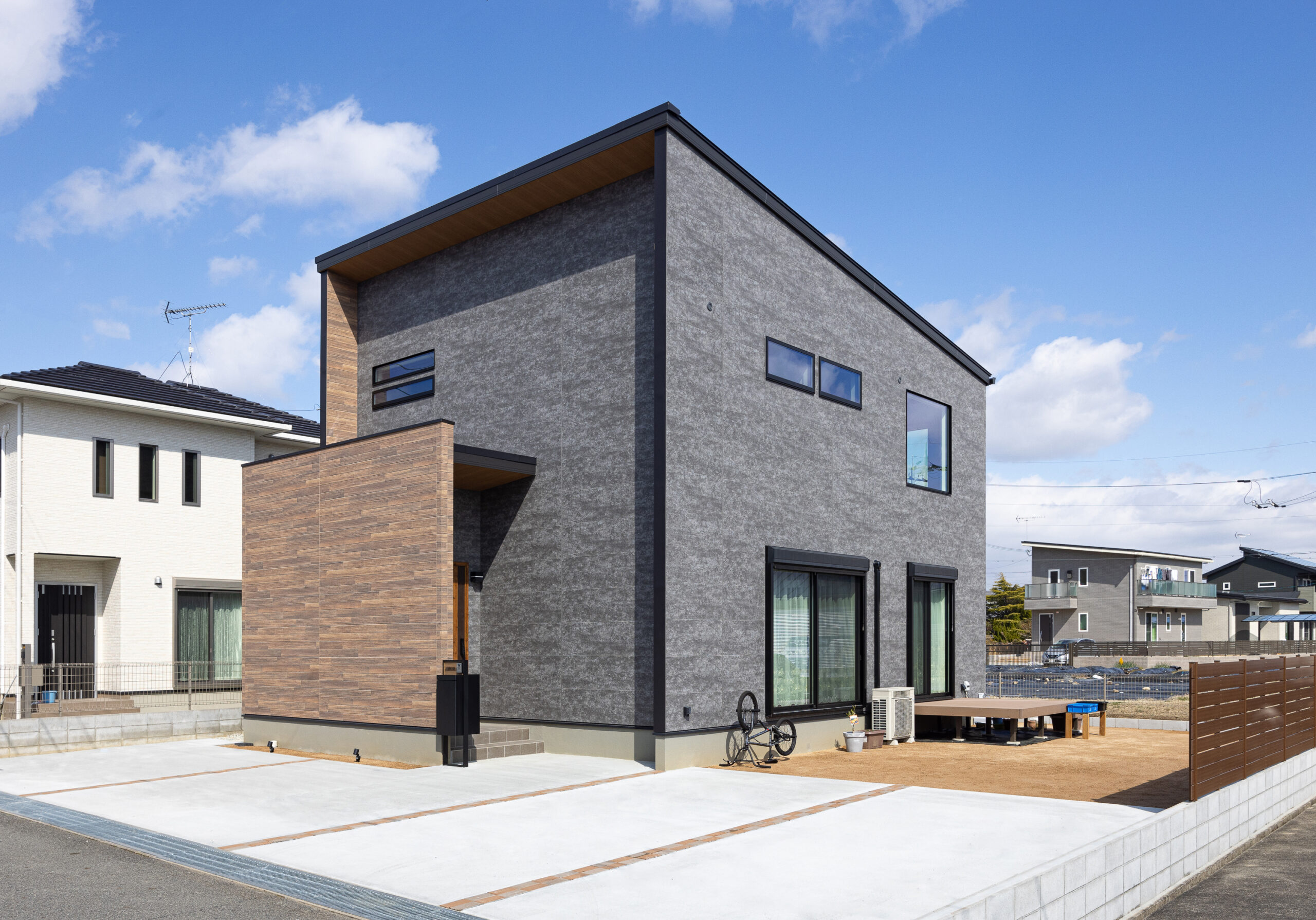 第5位：効率的な家事動線でくつろぎの時間が増えたモダン住宅