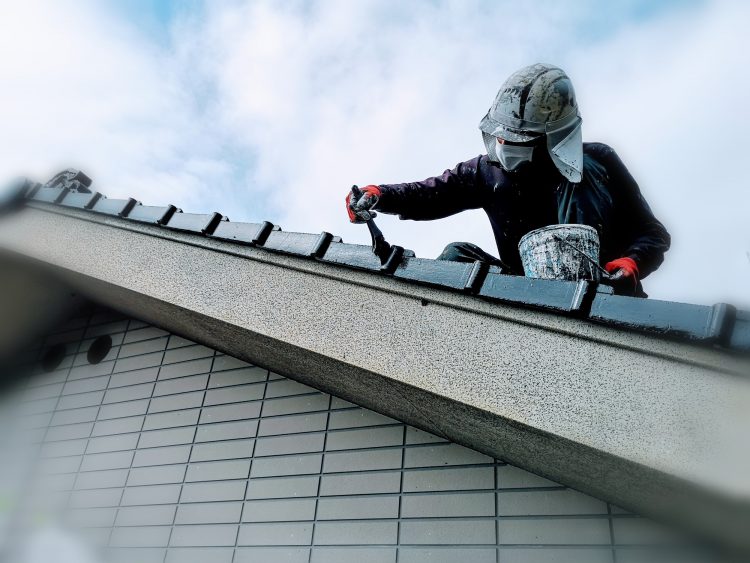 瓦屋根に塗装は必要？種類別に紹介