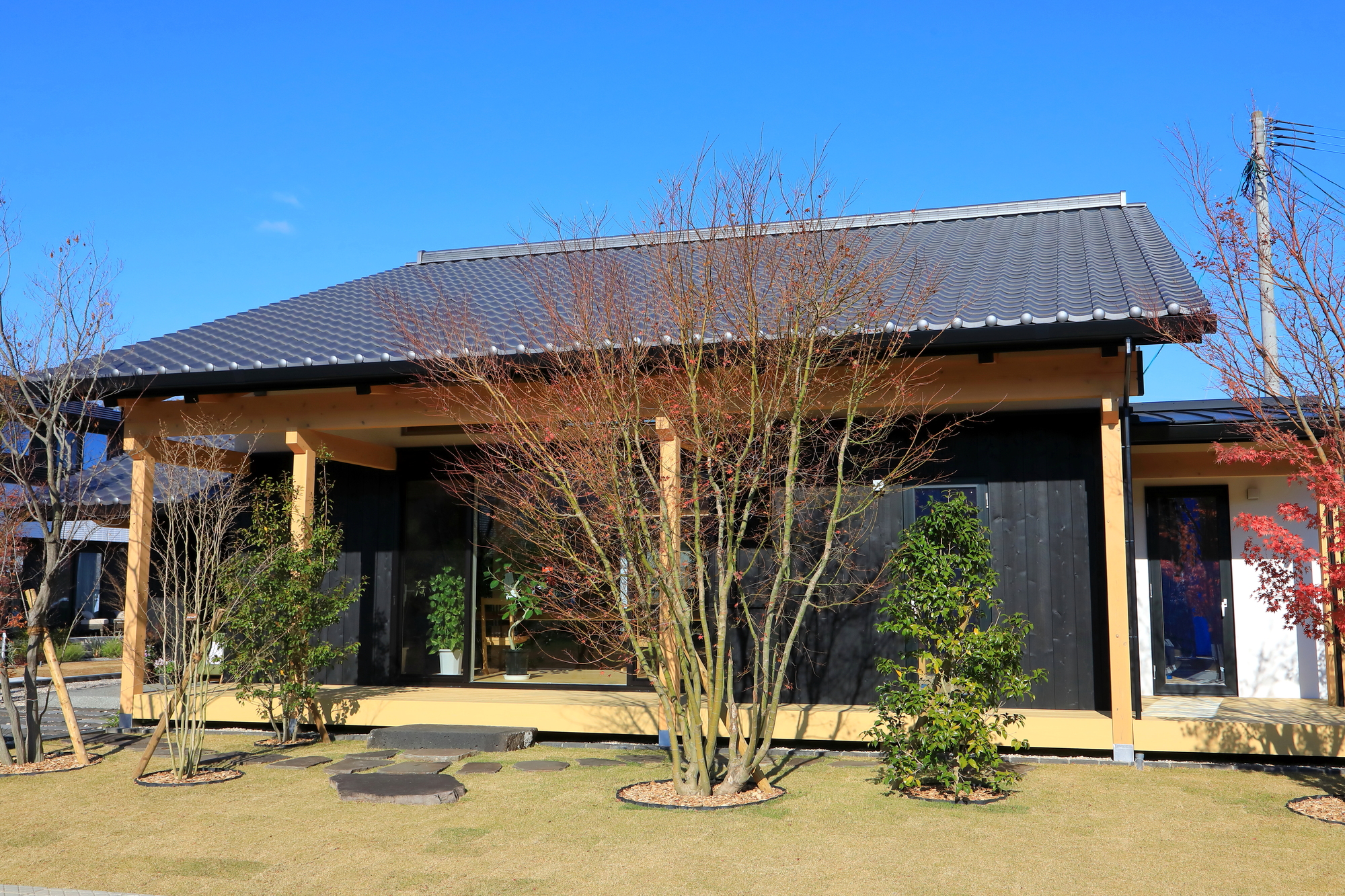 平屋に合う屋根とは？おしゃれな外観や失敗しない選び方を紹介